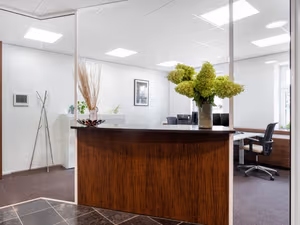 15 Person Private Office