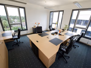 1 Person Private Office