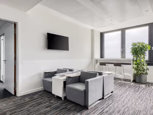 20 Person Private Office
