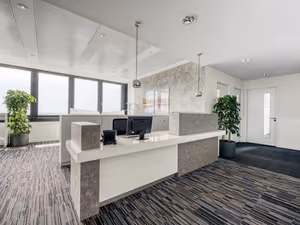 4 Person Private Office