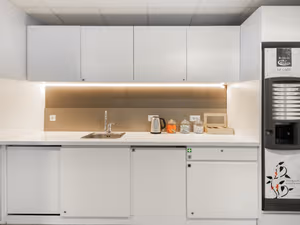 5 Person Private Office