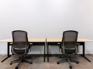 5 Person Private Office