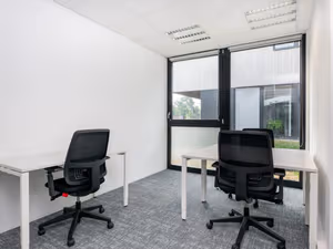 1 Person Private Office