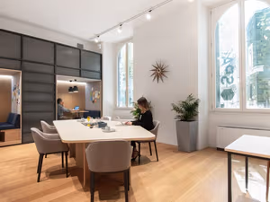 10 Person Private Office