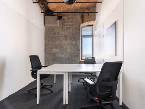 1 Person Private Office