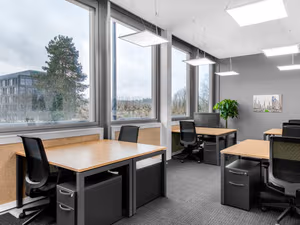 1 Person Private Office