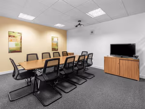 25 Person Private Office