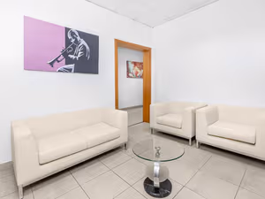 7 Person Private Office