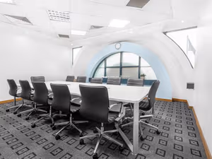 10 Person Private Office