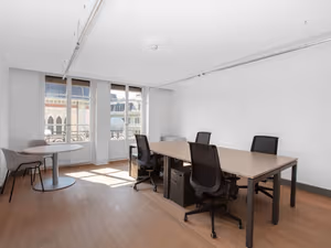 3 Person Private Office