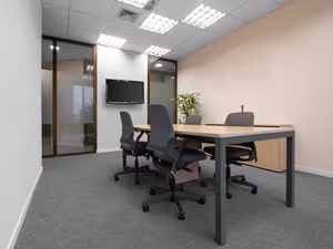 15 Person Private Office