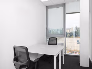 10 Person Private Office