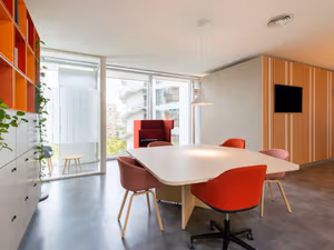 20 Person Private Office