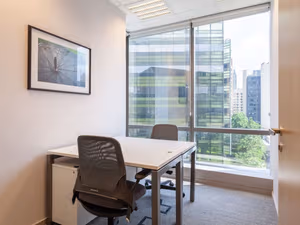 20 Person Private Office
