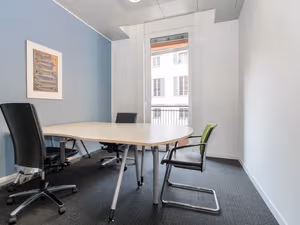 10 Person Private Office