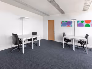 7 Person Private Office