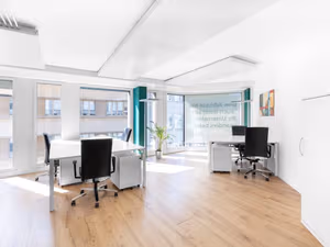 4 Person Private Office