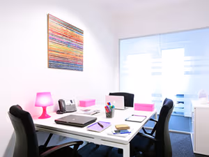 7 Person Private Office