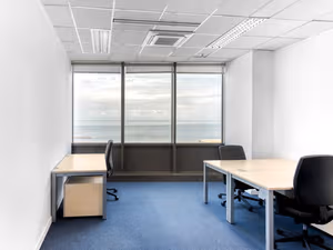 5 Person Private Office