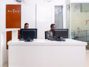 10 Person Private Office