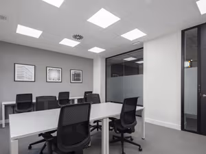 4 Person Private Office