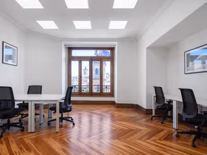 1 Person Private Office