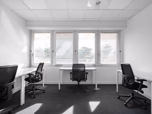 1 Person Coworking Desk