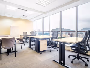 5 Person Private Office