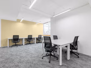 7 Person Private Office