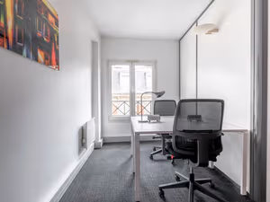 7 Person Private Office