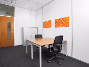 1 Person Private Office