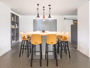 1 Person Virtual Office