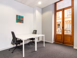 5 Person Private Office