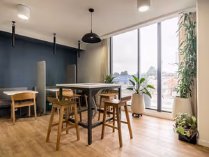 10 Person Private Office