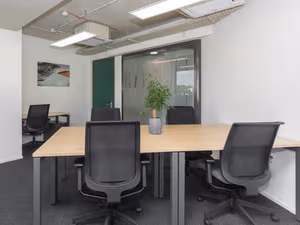 30 Person Private Office