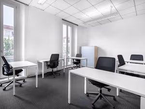 10 Person Private Office