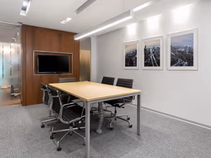 15 Person Private Office