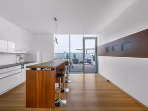 10 Person Private Office