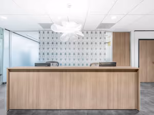 10 Person Private Office