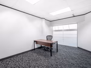 25 Person Private Office
