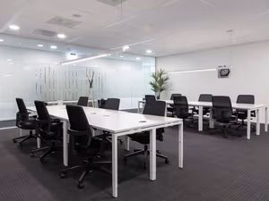 10 Person Private Office