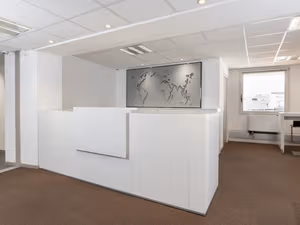 10 Person Private Office