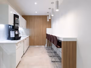 10 Person Private Office