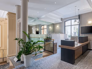 1 Person Coworking Desk