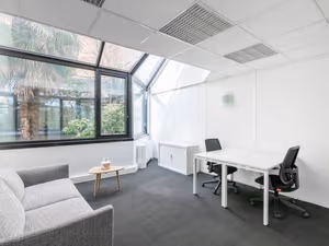 4 Person Private Office
