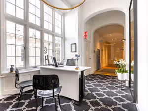 5 Person Private Office