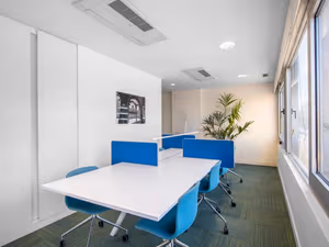 10 Person Private Office