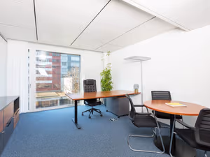 1 Person Private Office