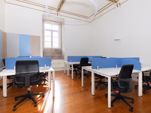 7 Person Private Office