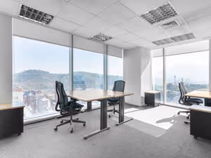 5 Person Private Office